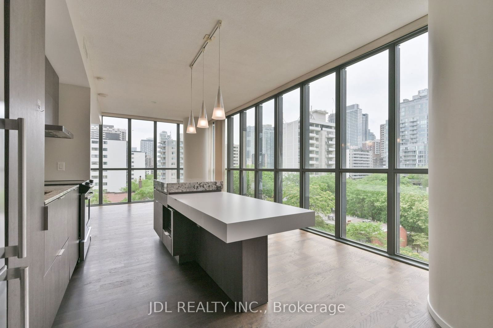 101 Charles St E, unit 704 for sale - image #27