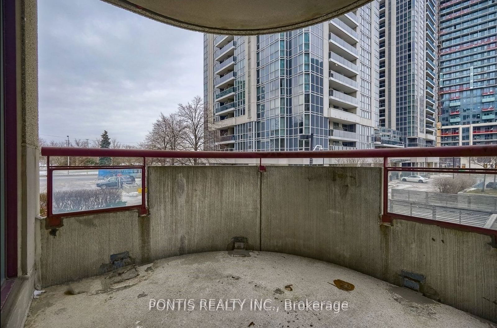 5785 Yonge St, unit 209 for sale