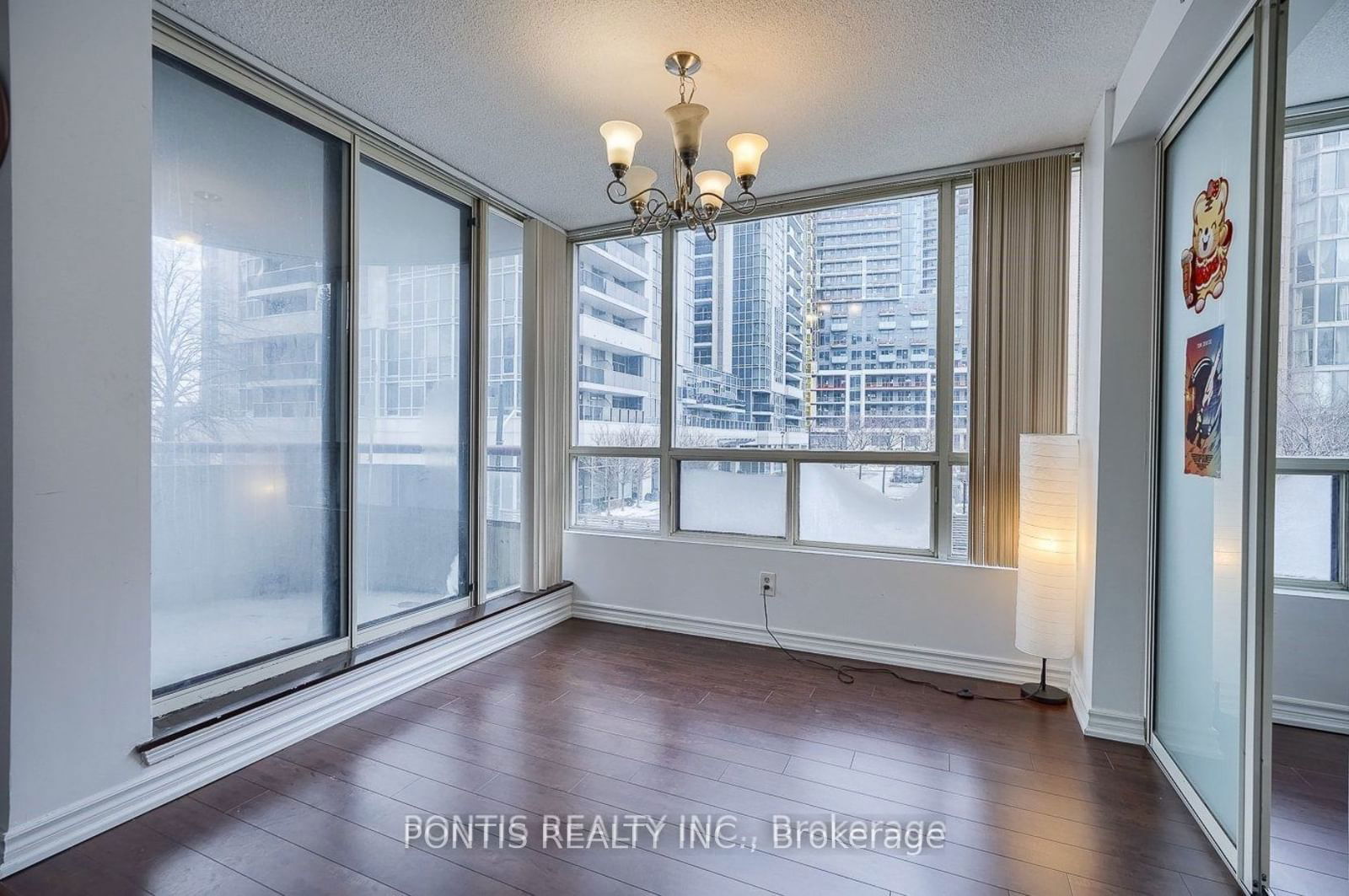 5785 Yonge St, unit 209 for sale