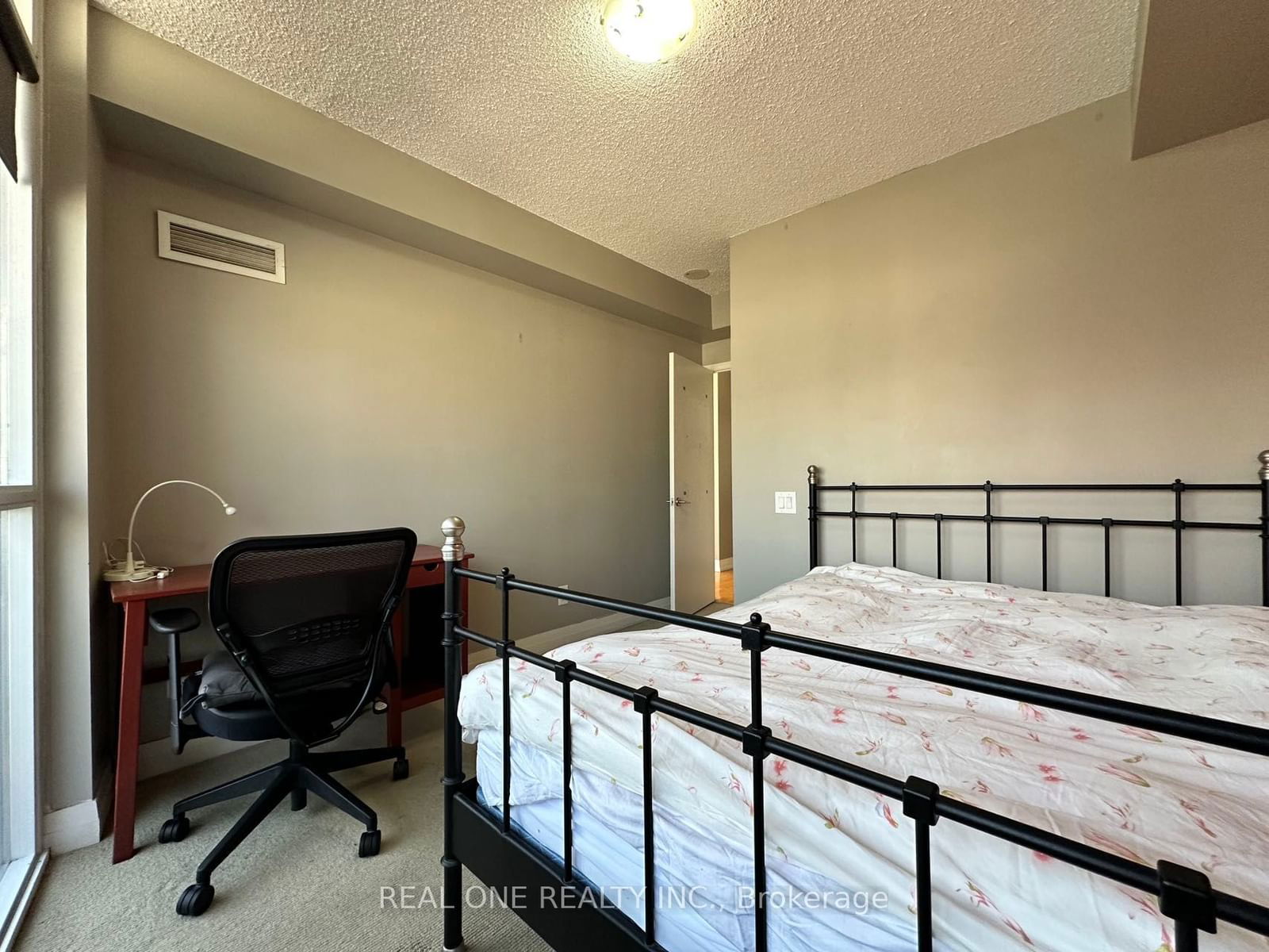 25 Carlton St, unit 2309 for rent - image #12