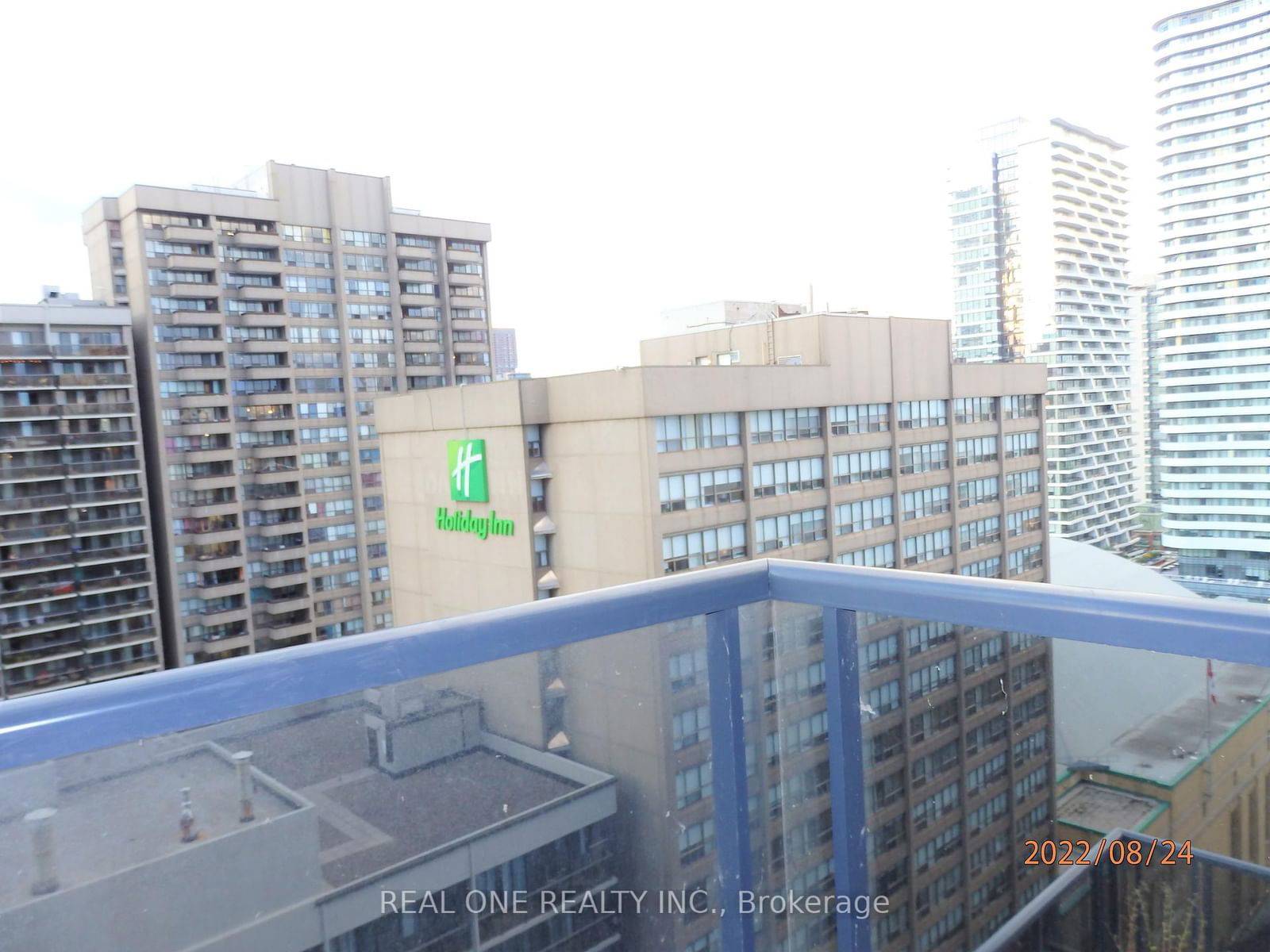 25 Carlton St, unit 2309 for rent - image #24