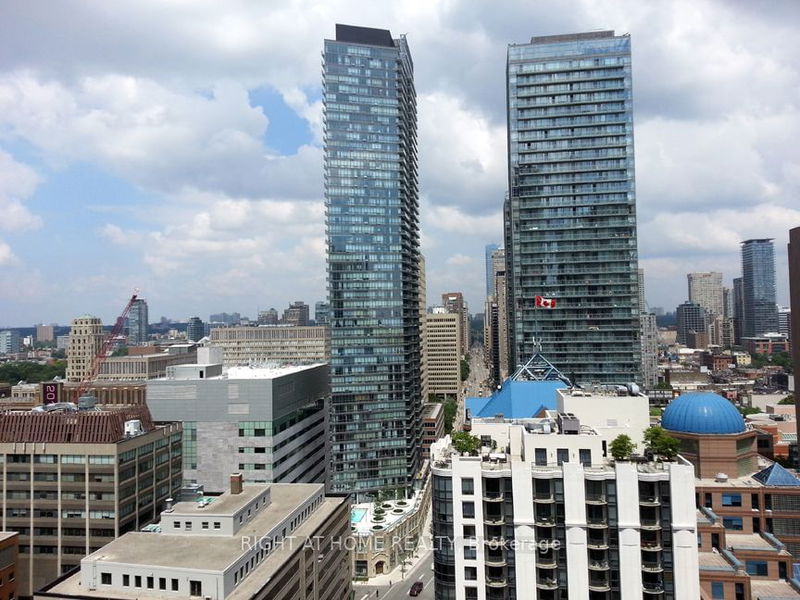 832 Bay St, unit 208 for sale - image #1