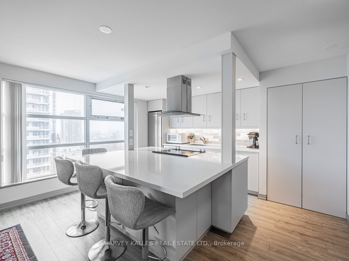 50 Lombard St, unit 2101 for sale - image #1