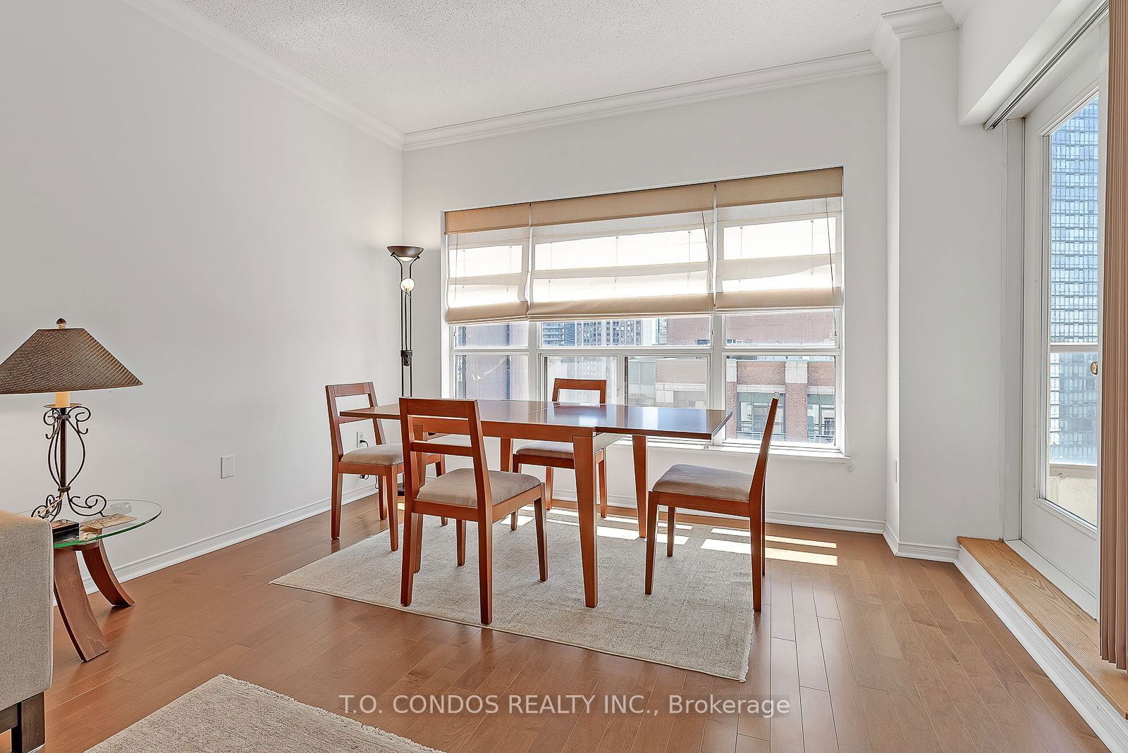 909 Bay St, unit 1806 for rent - image #17