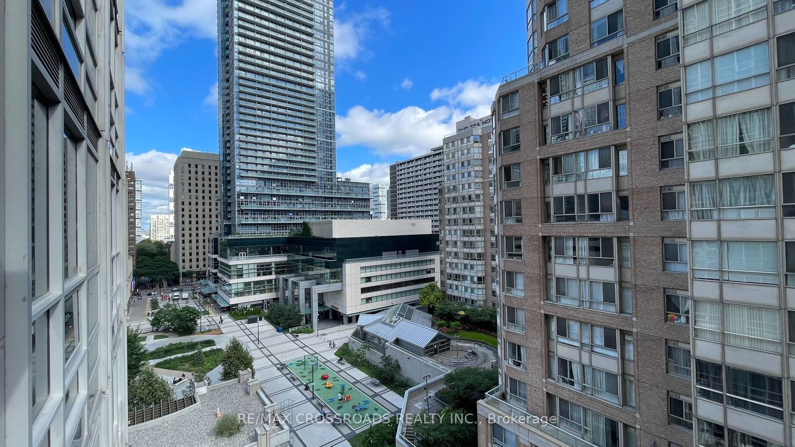 761 Bay St, unit 806 for rent - image #13