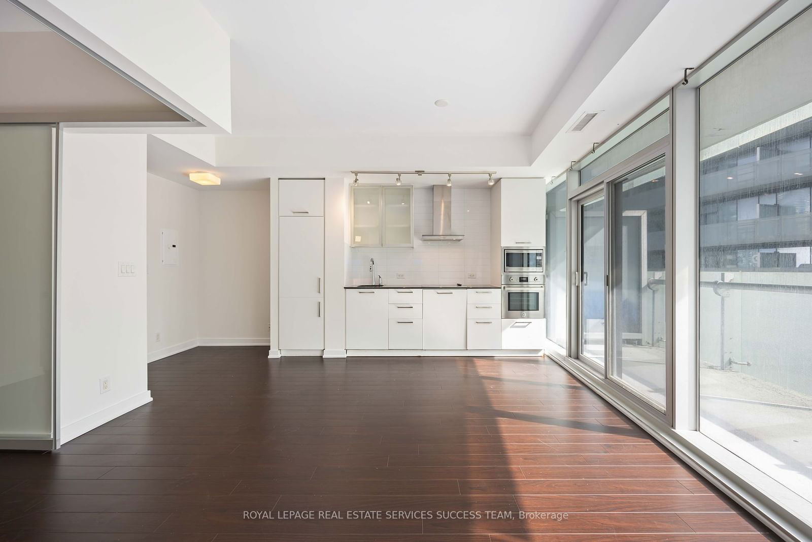 12 York St, unit 1711 for sale - image #13