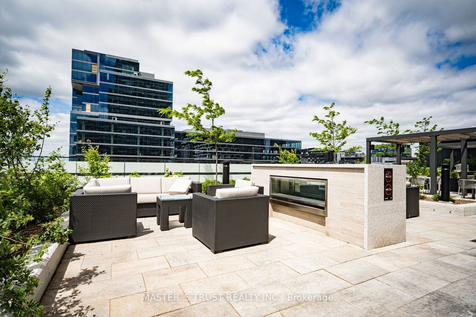 480 Front St W, unit 805 for sale - image #8