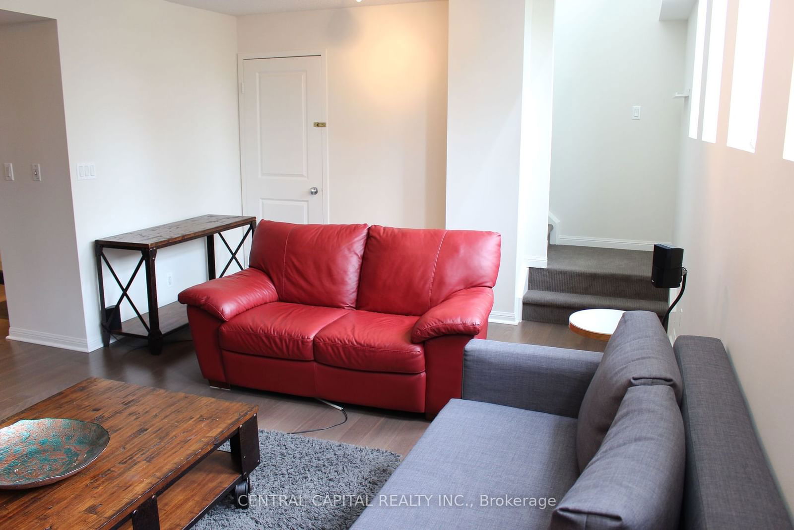 11 St Joseph St, unit 513 for sale - image #2