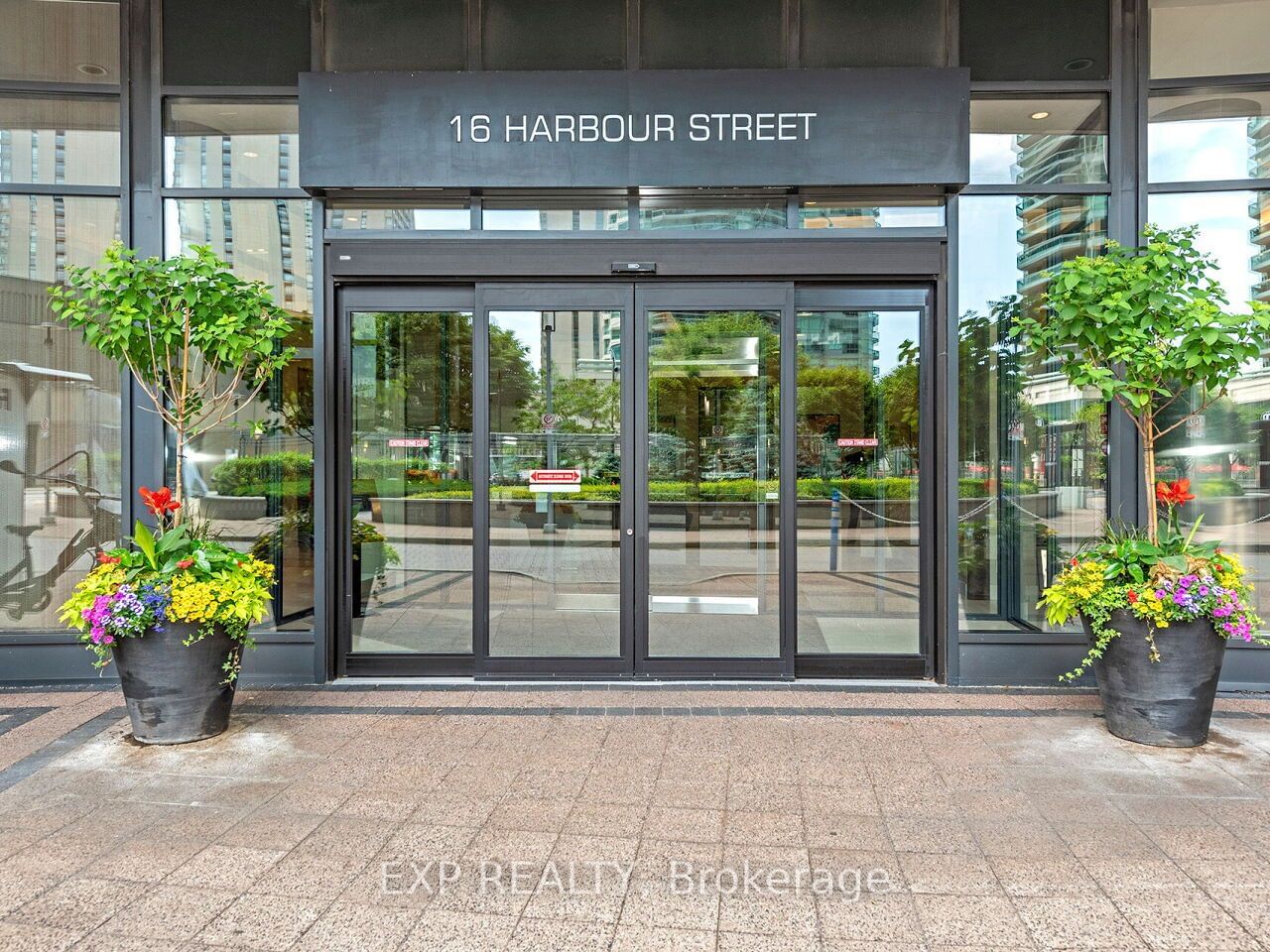 16 Harbour St, unit 4903 for sale