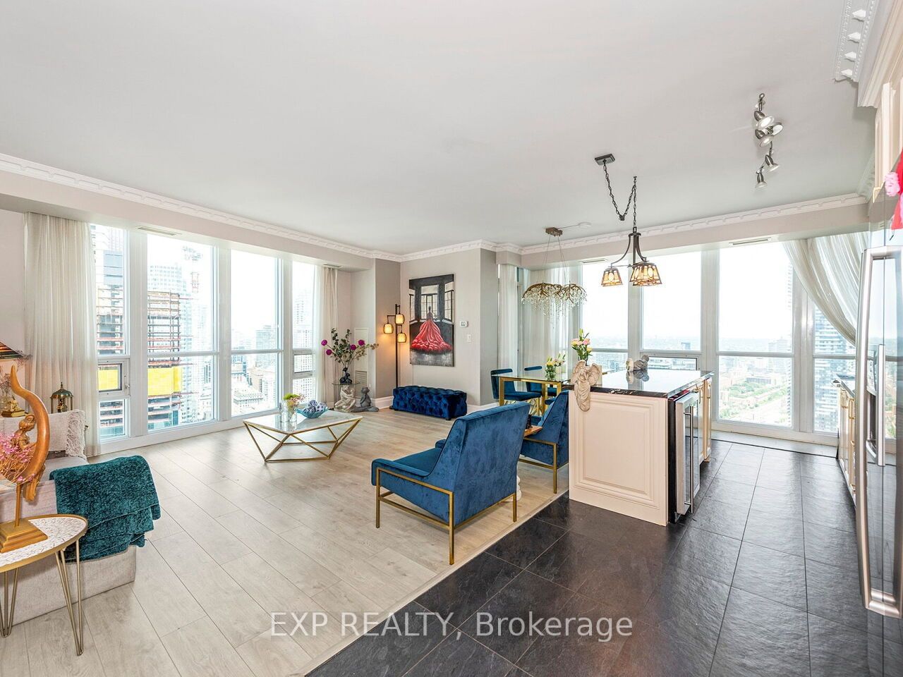 16 Harbour St, unit 4903 for sale