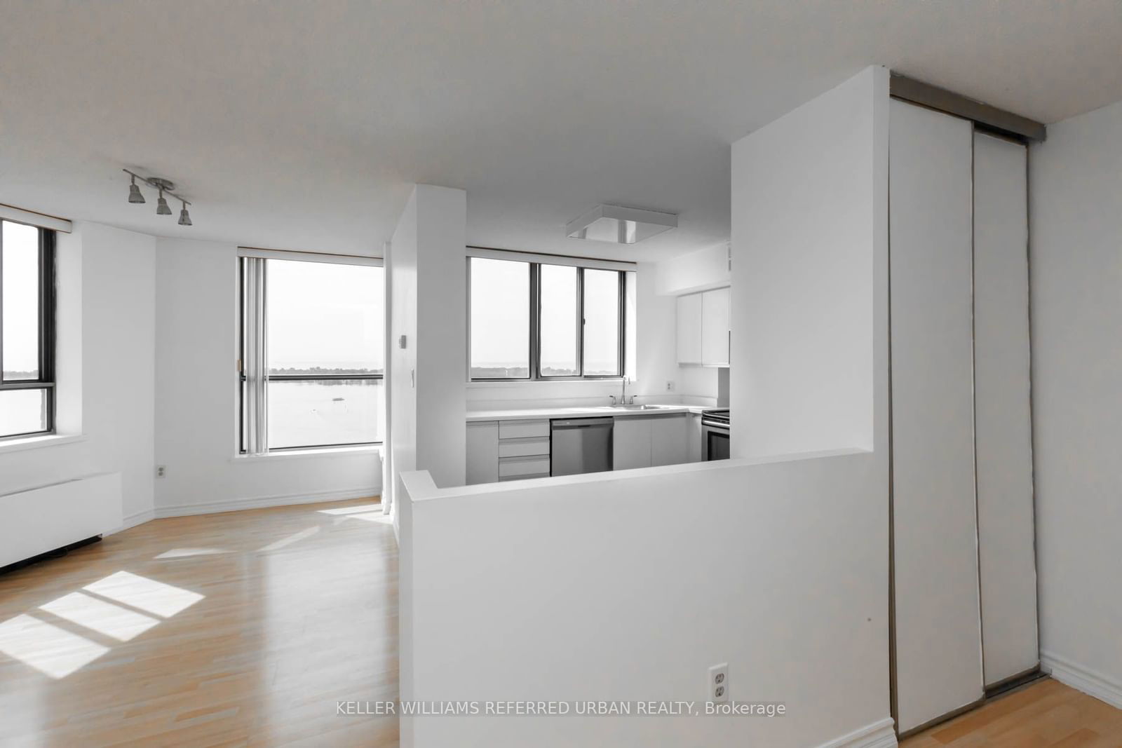 270 Queens Quay W, unit 2401 for sale