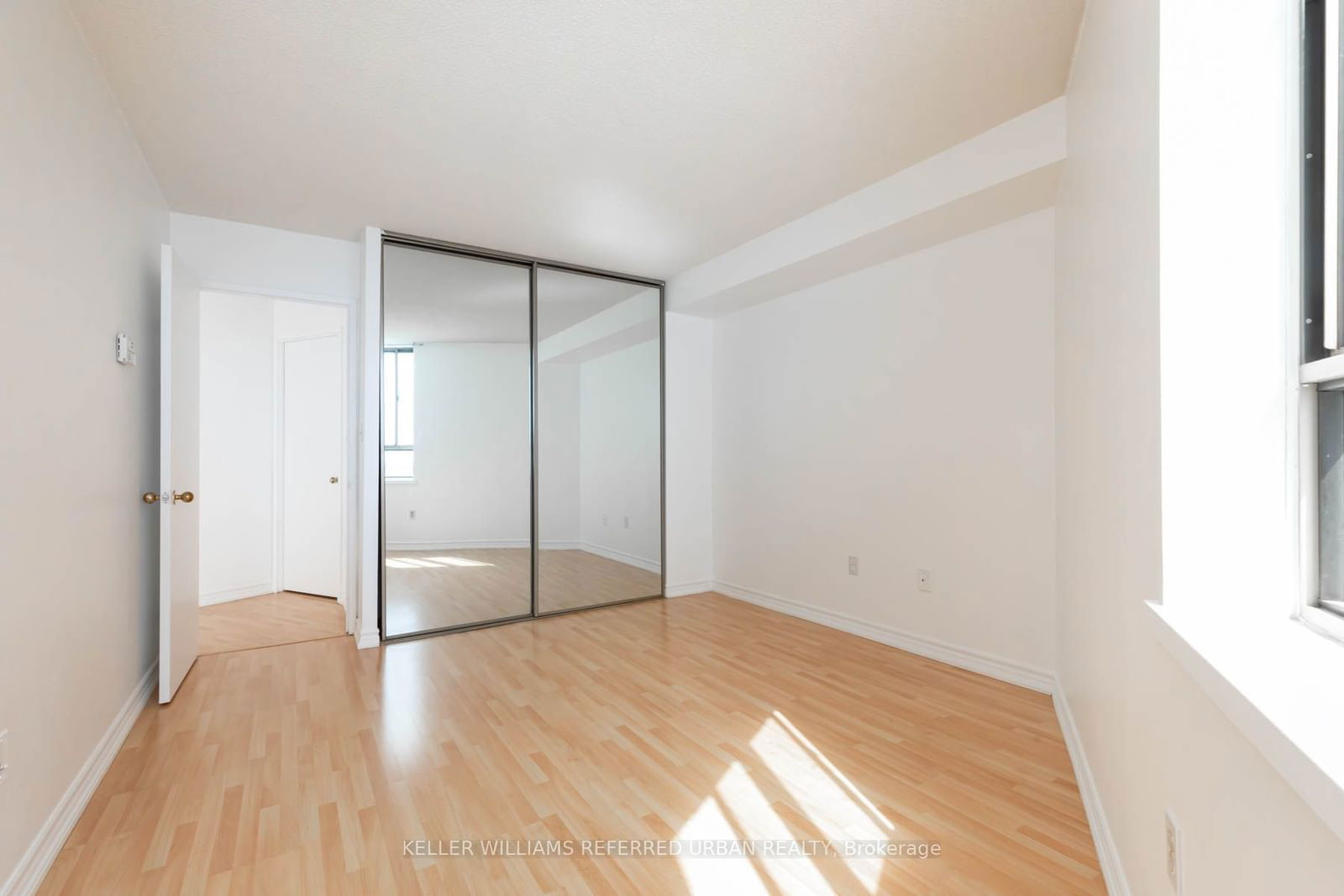 270 Queens Quay W, unit 2401 for sale