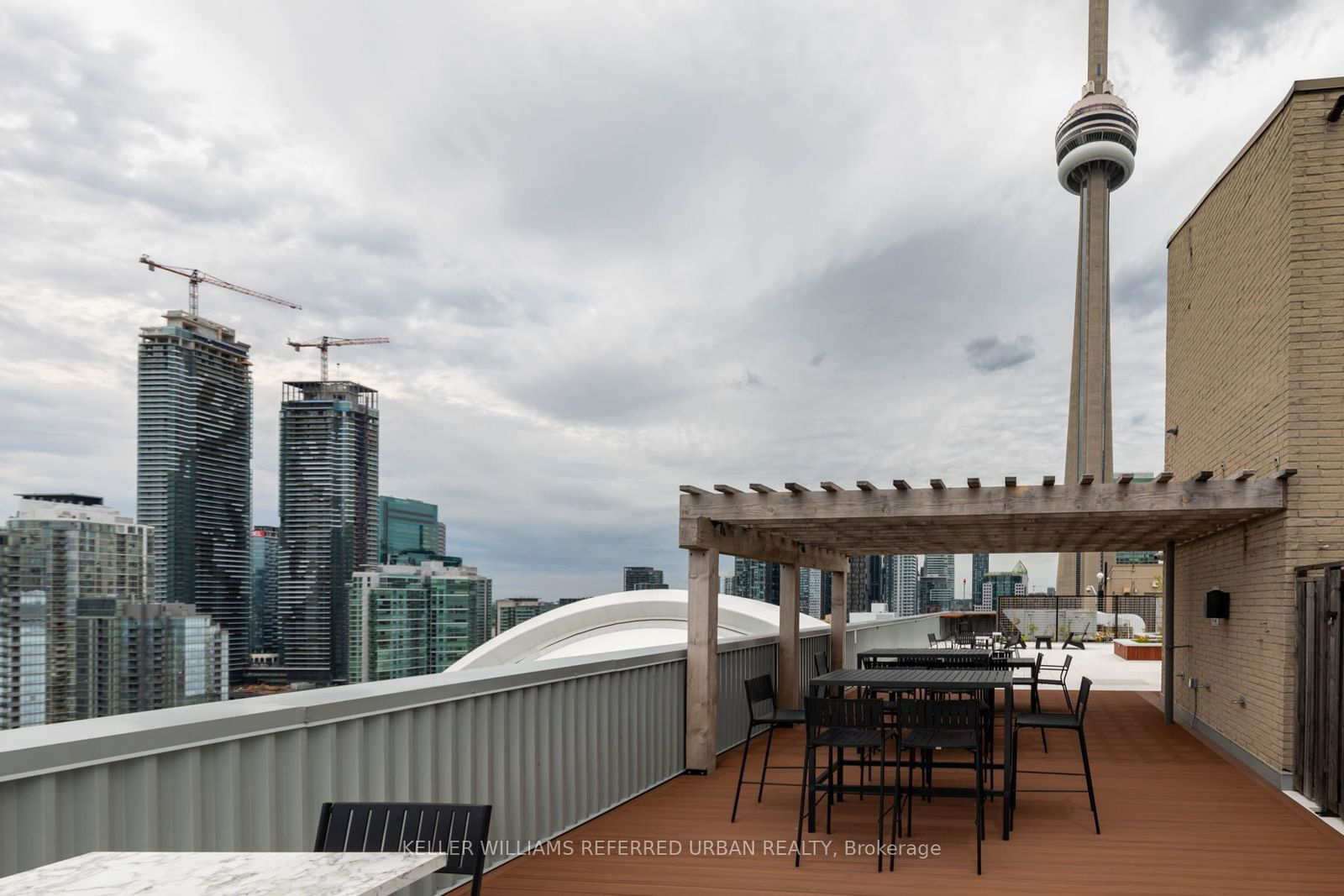 270 Queens Quay W, unit 2401 for sale