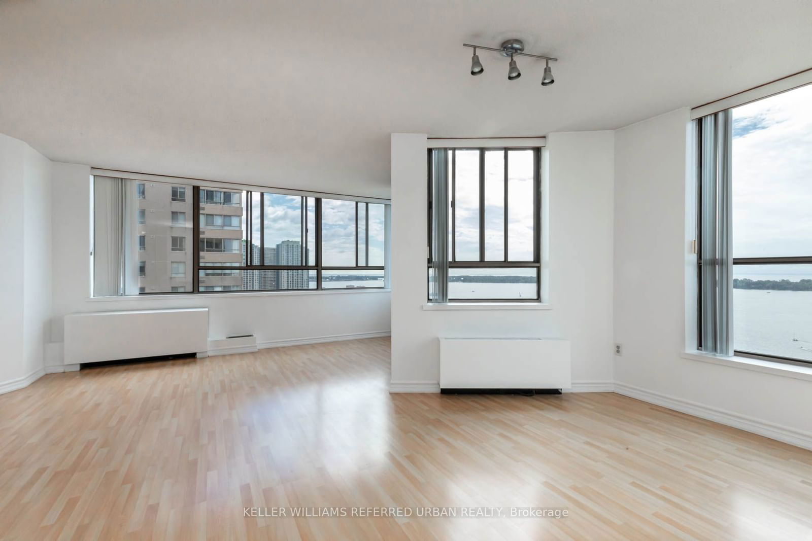 270 Queens Quay W, unit 2401 for sale