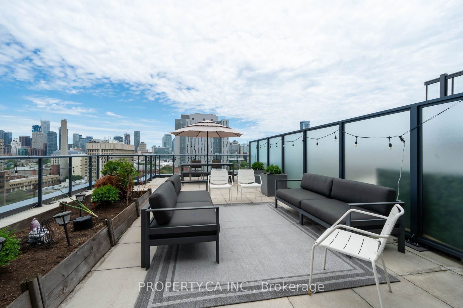 297 College St, unit 1602 for sale - image #34