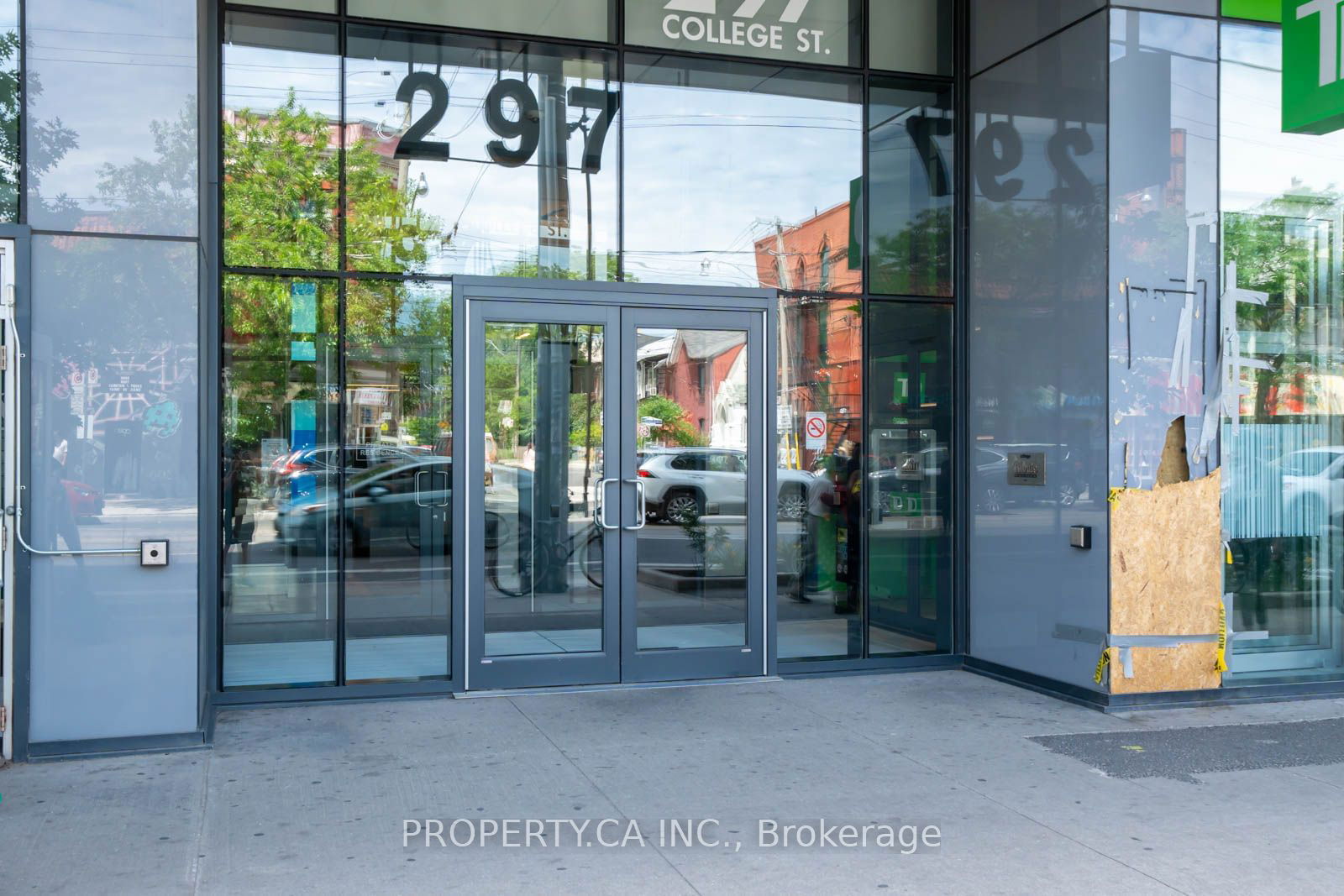 297 College St, unit 1602 for sale - image #39