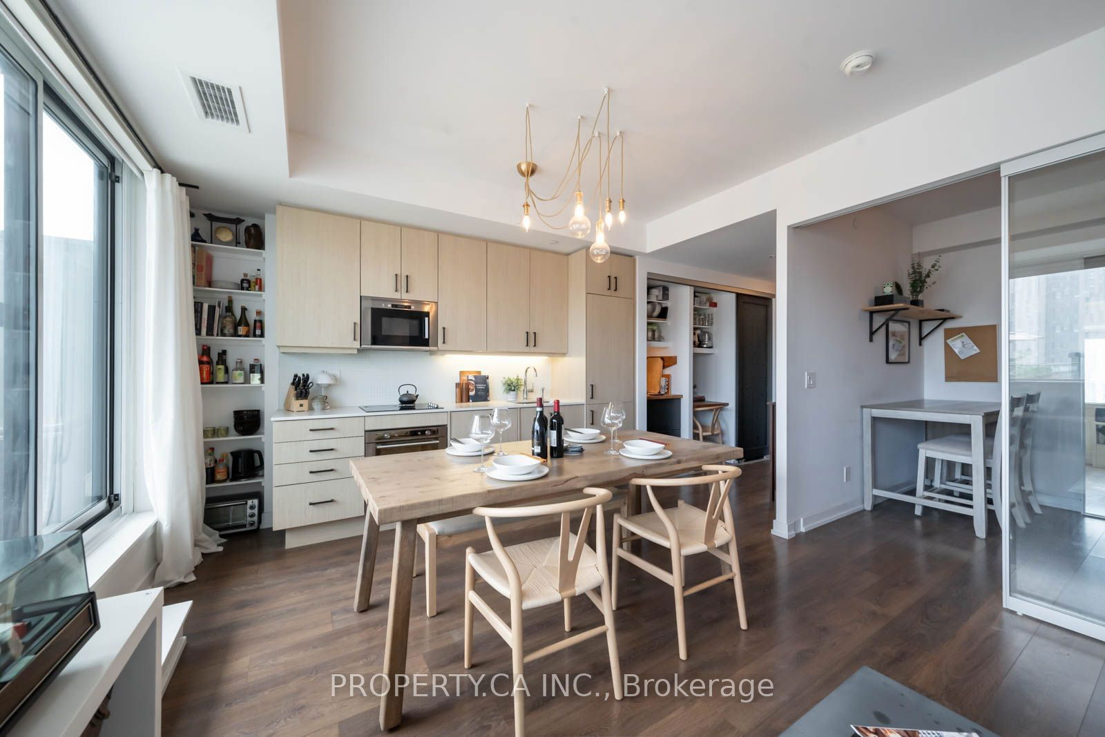 297 College St, unit 1602 for sale - image #6