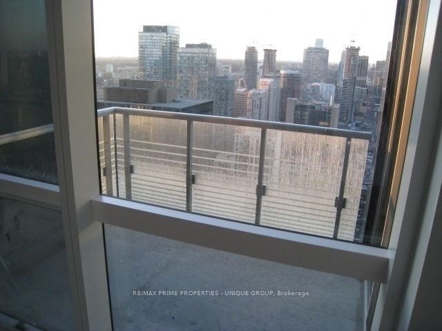 386 Yonge St, unit 4101 for rent - image #12