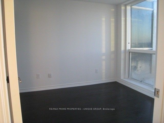 386 Yonge St, unit 4101 for rent - image #6