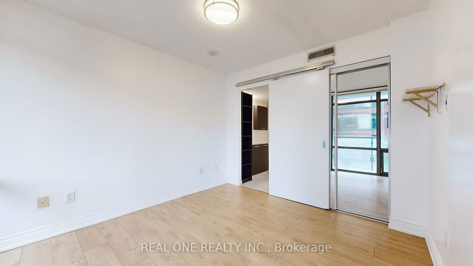 38 Grenville St, unit 907 for sale - image #19