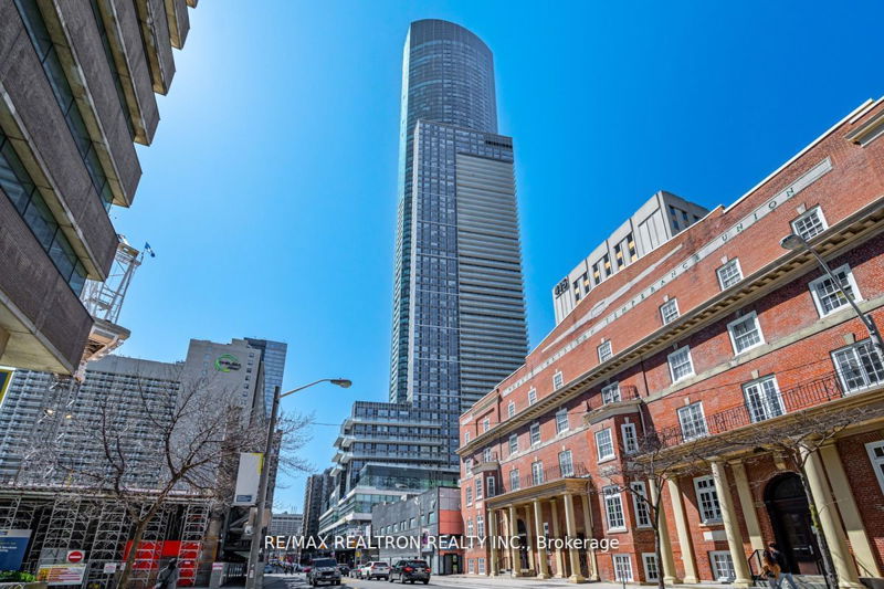 388 Yonge St, unit 6404 for sale - image #1