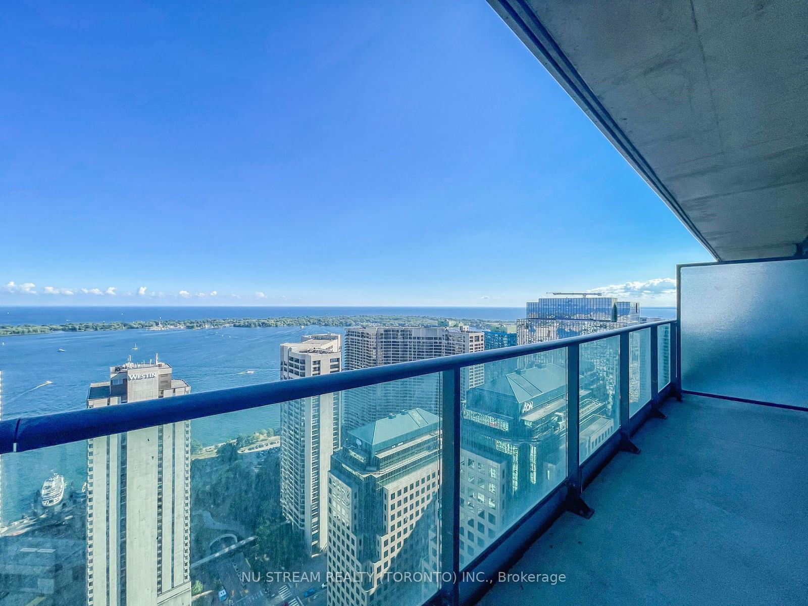 33 Bay St, unit 4509 for rent