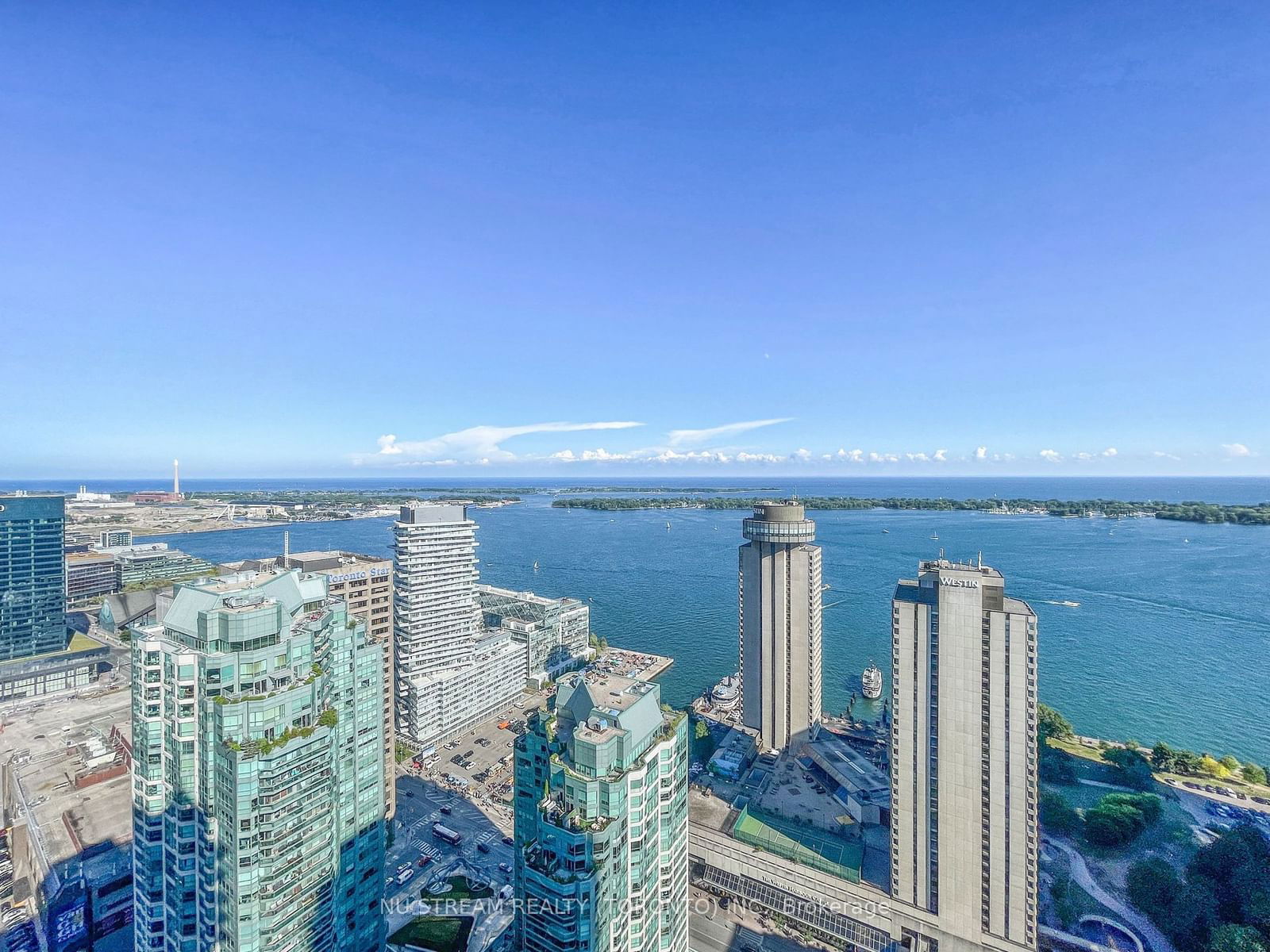 33 Bay St, unit 4509 for rent