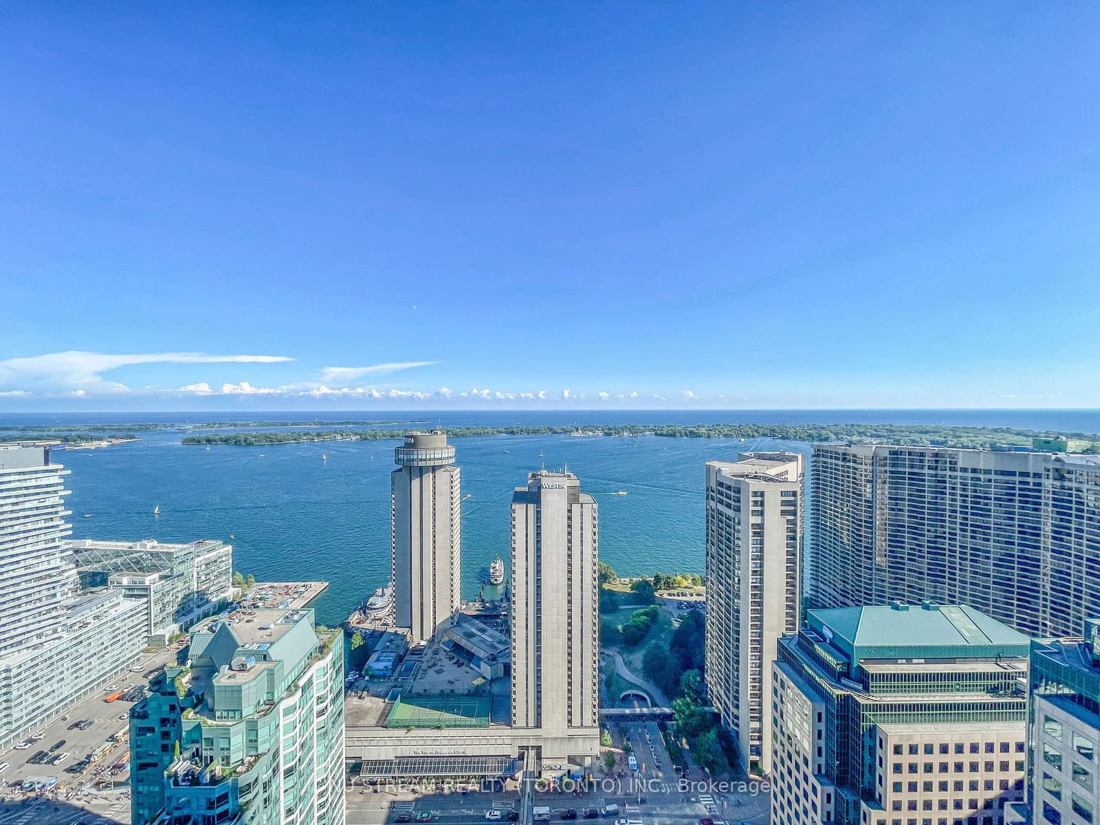 33 Bay St, unit 4509 for rent