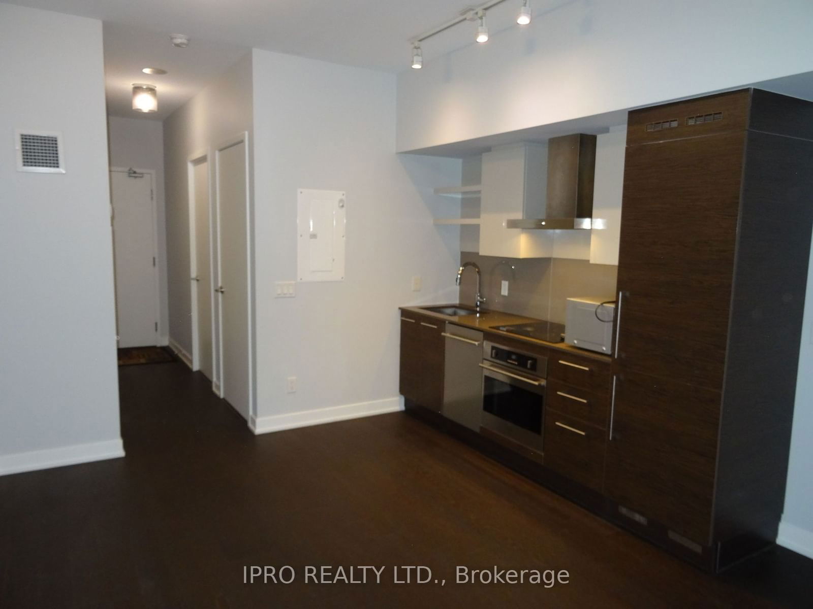 1030 King St W, unit 453 for rent - image #4