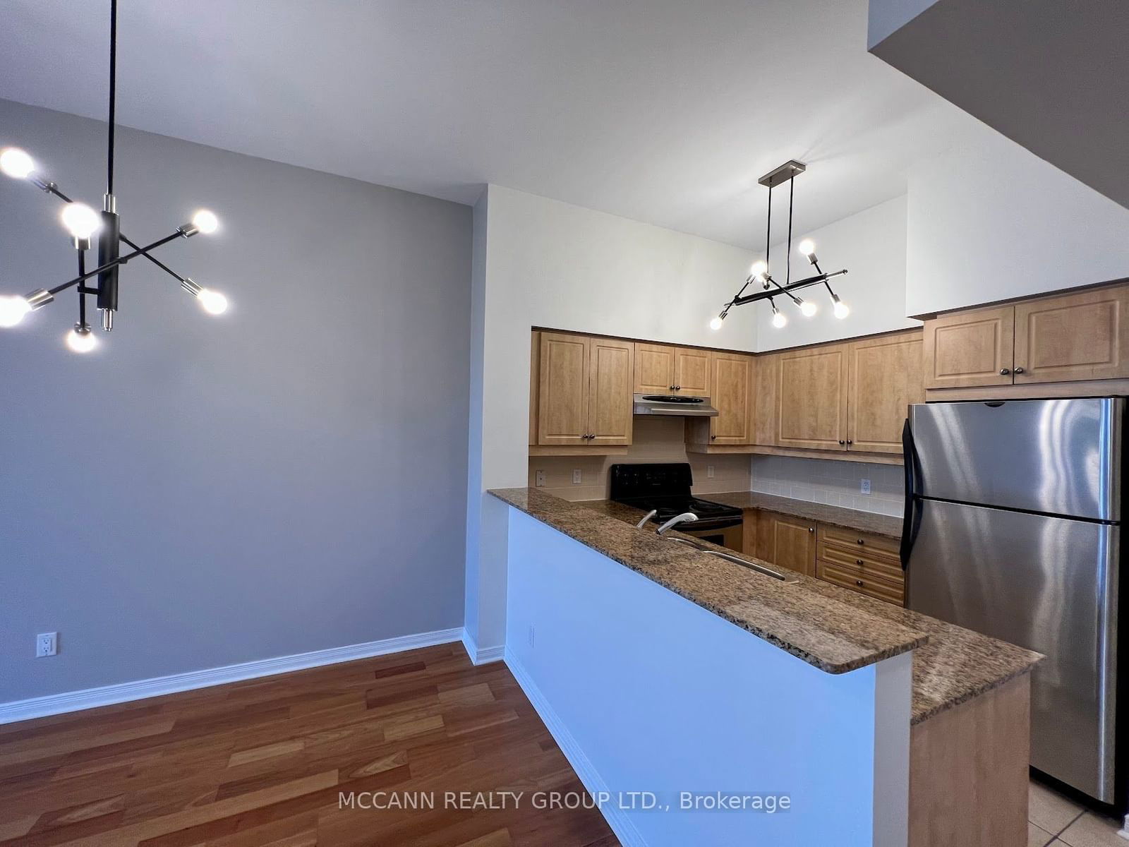 455 Rosewell Ave, unit 605 for sale - image #13