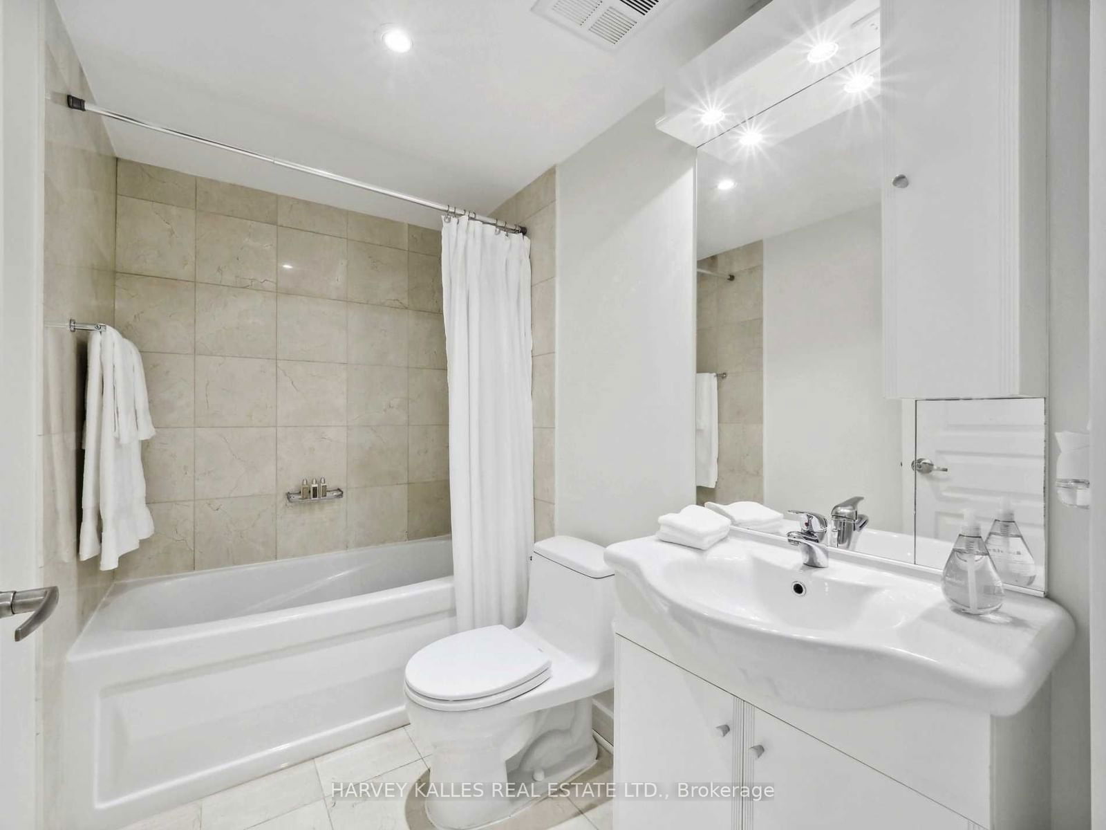 19 Avondale Ave, unit 409 for sale - image #26