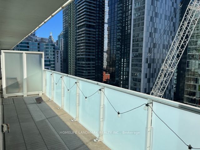 11 Charlotte St, unit 1602 for sale - image #2