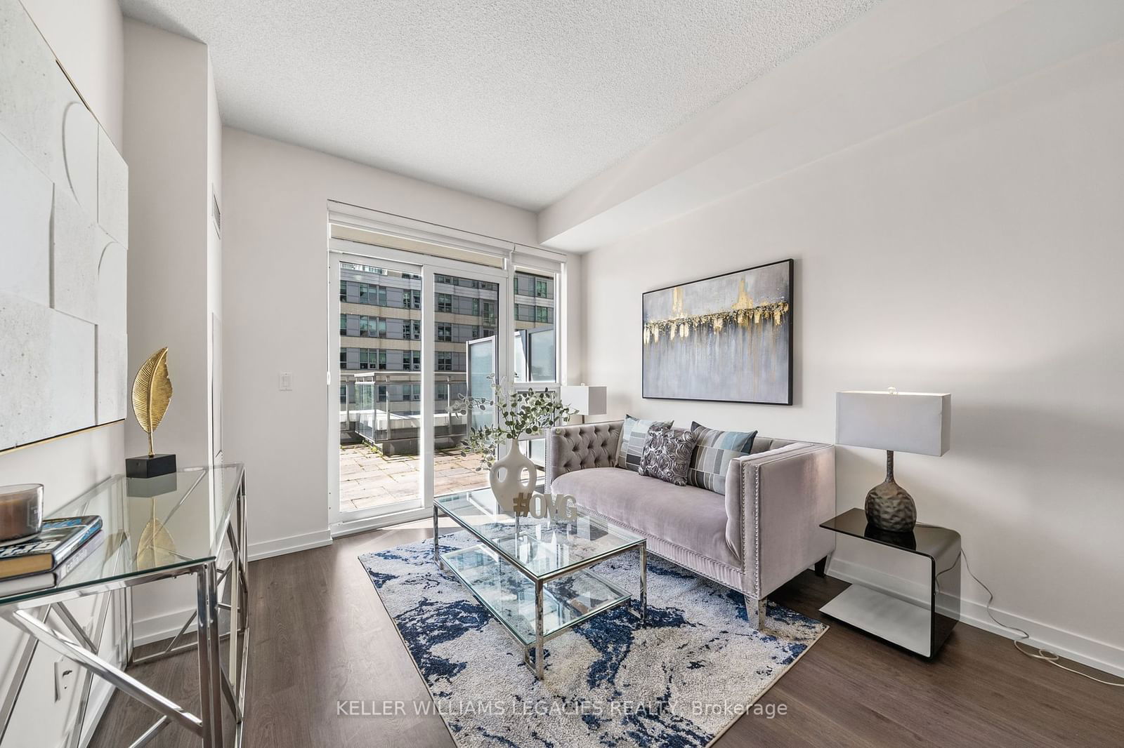 98 Lillian St, unit 819 for sale - image #7