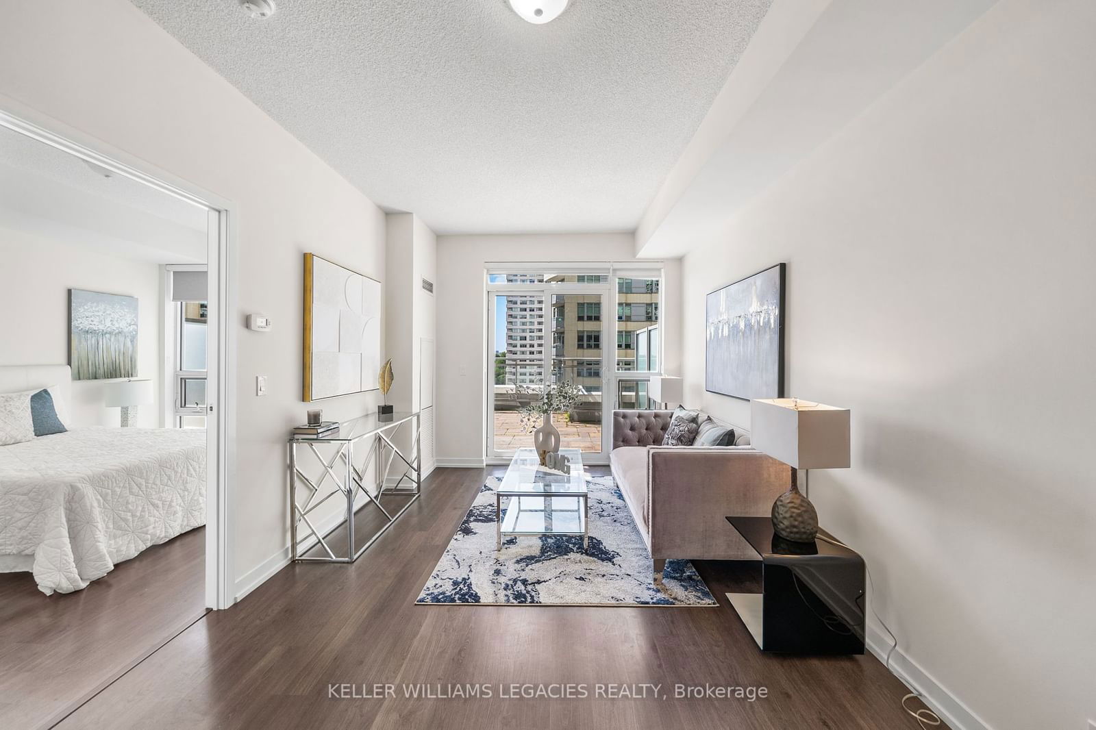 98 Lillian St, unit 819 for sale - image #8