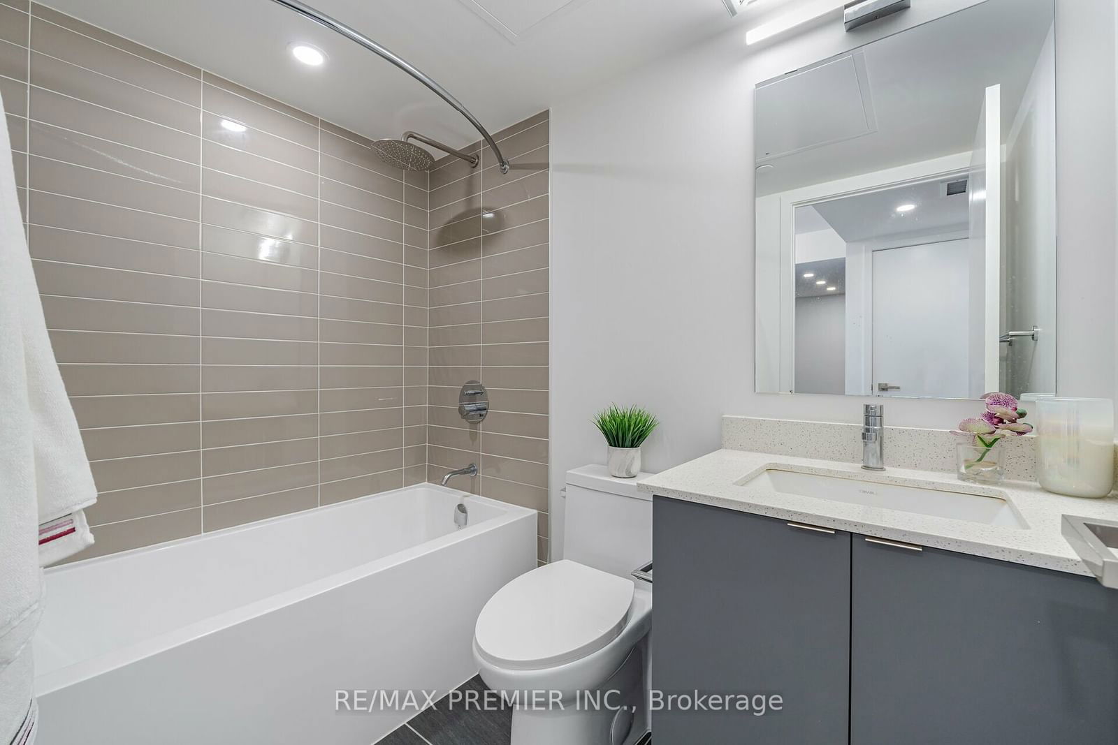 30 Tretti Way, unit 619 for sale - image #16