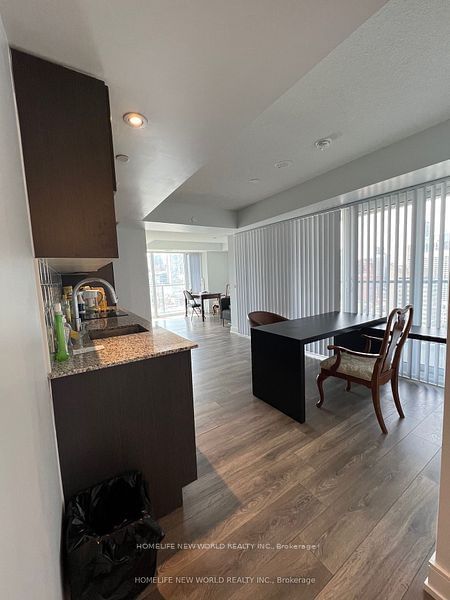 89 Mcgill St, unit 1811 for rent - image #4