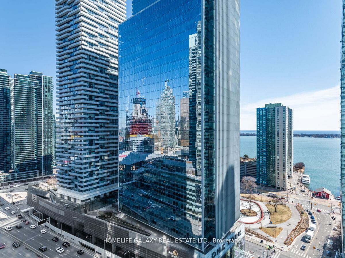 14 York St, unit 2202 for sale - image #2