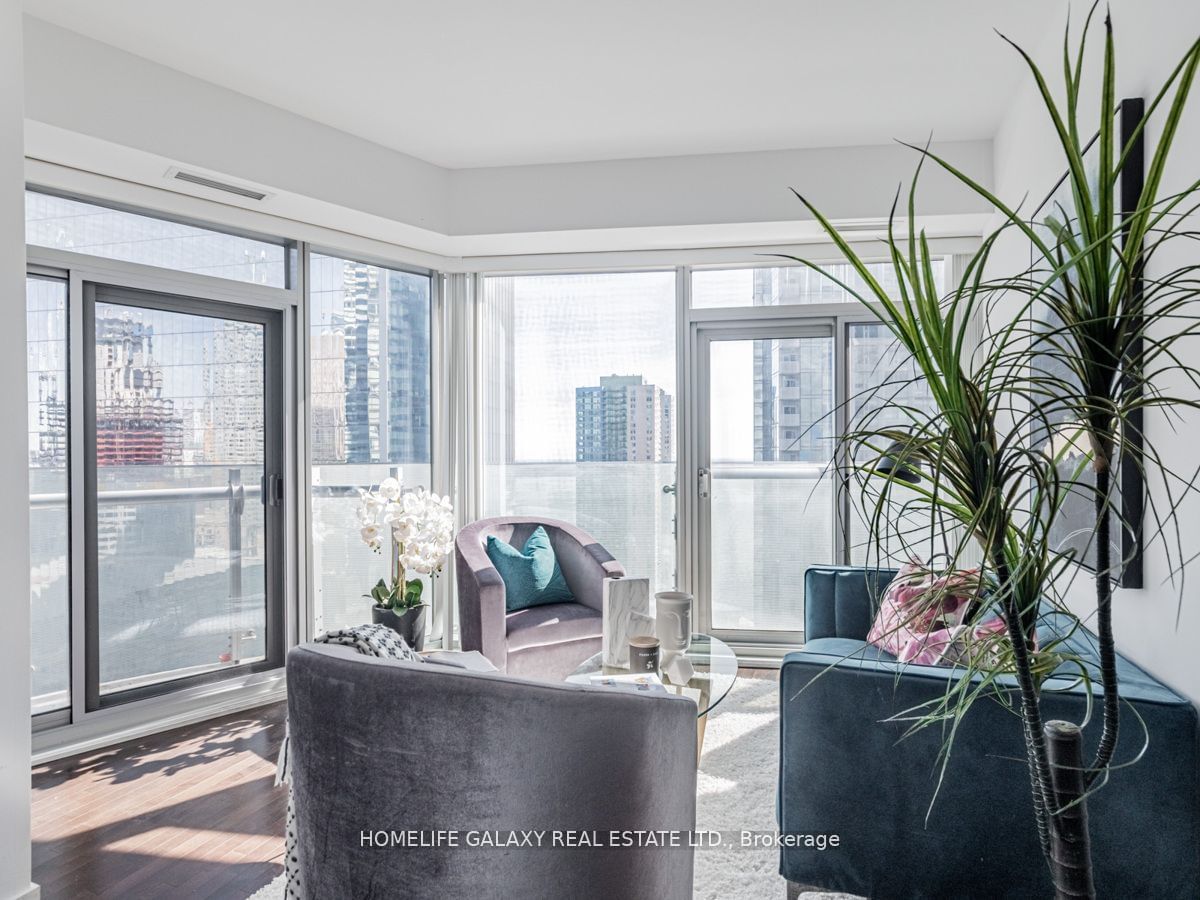 14 York St, unit 2202 for sale