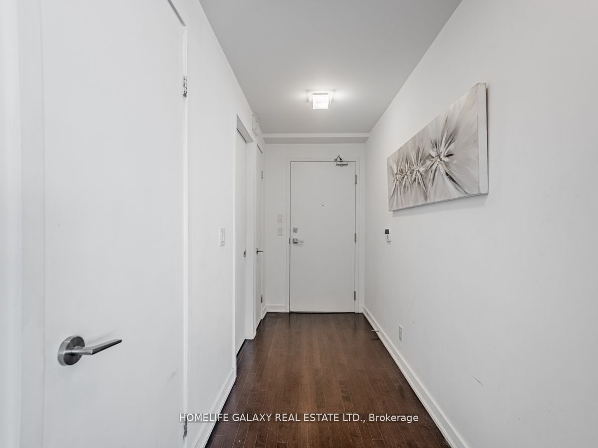 14 York St, unit 2202 for sale