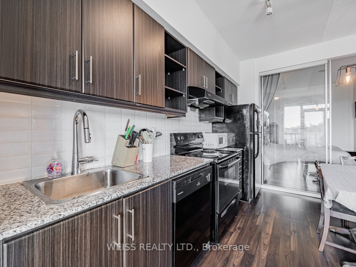 160 Vanderhoof Ave, unit 407 for sale - image #10