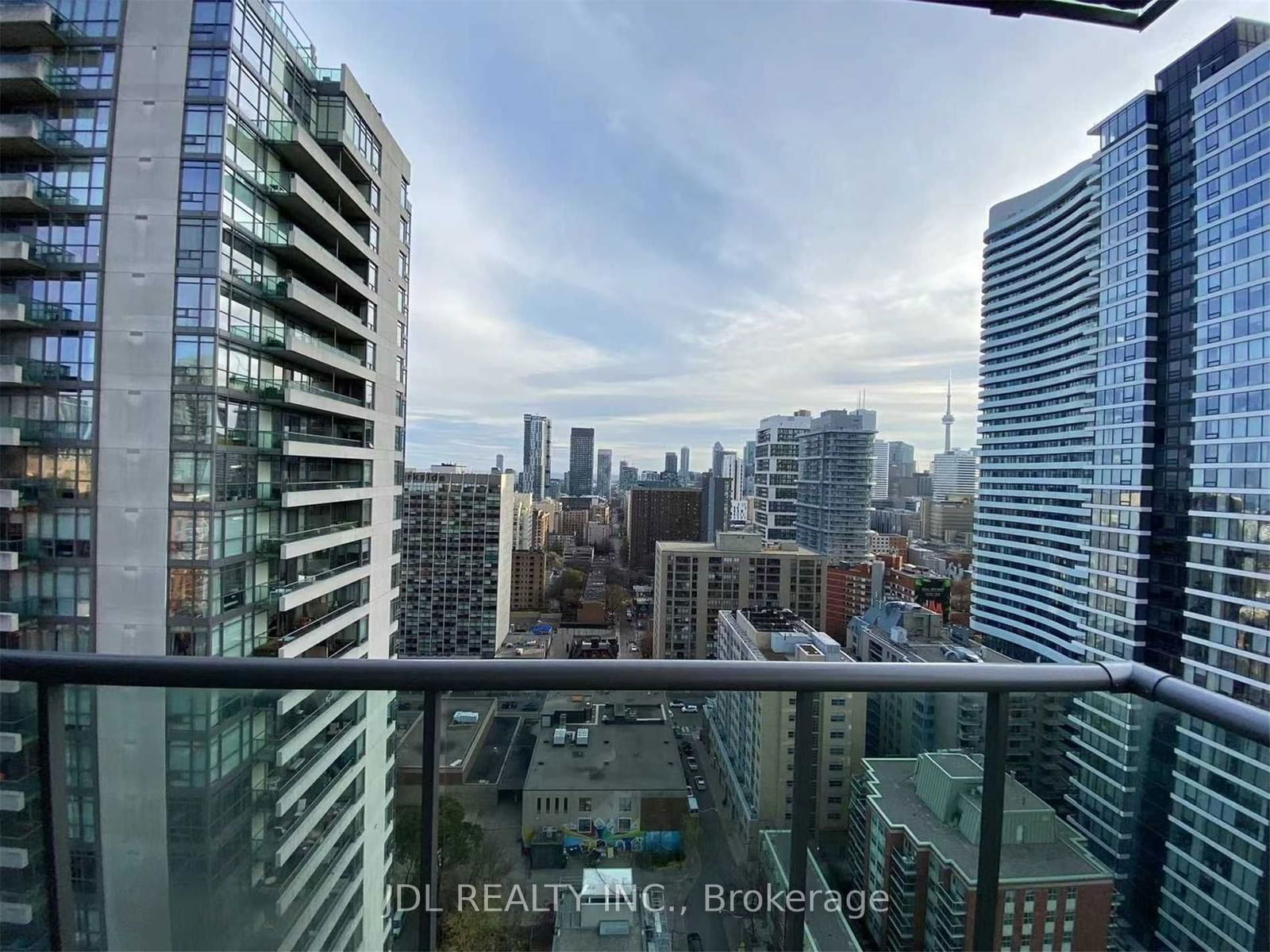 285 Mutual St, unit 2208 for rent - image #5