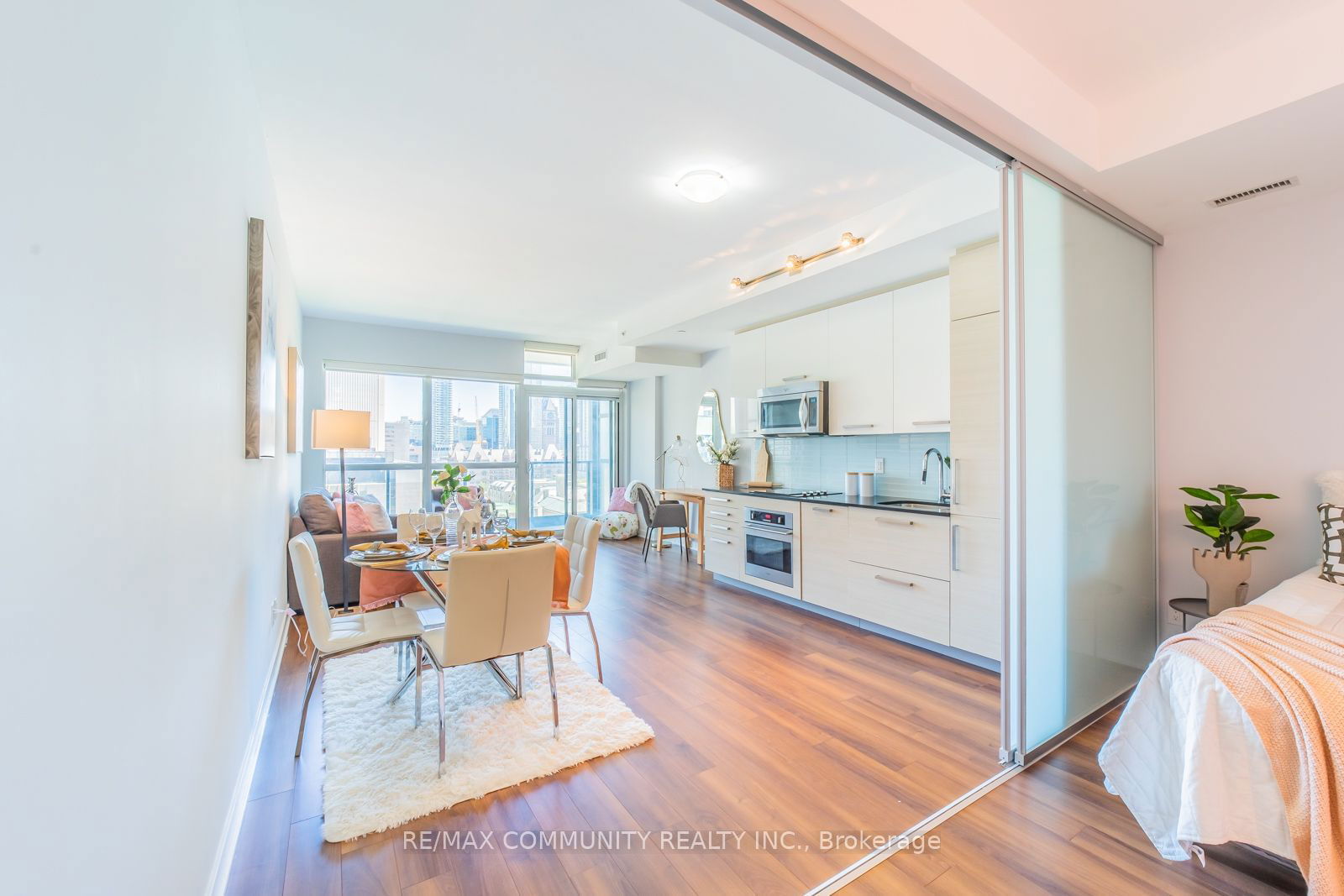 210 Simcoe St E, unit 1210 for sale - image #11