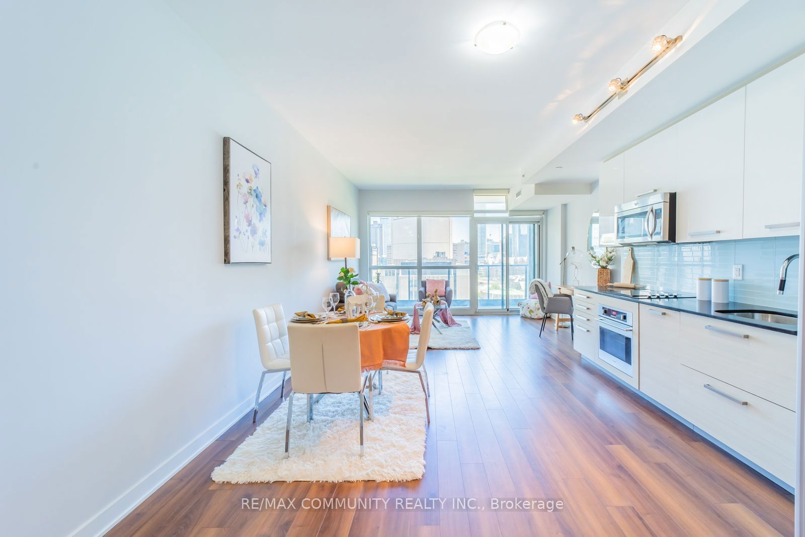 210 Simcoe St E, unit 1210 for sale - image #12