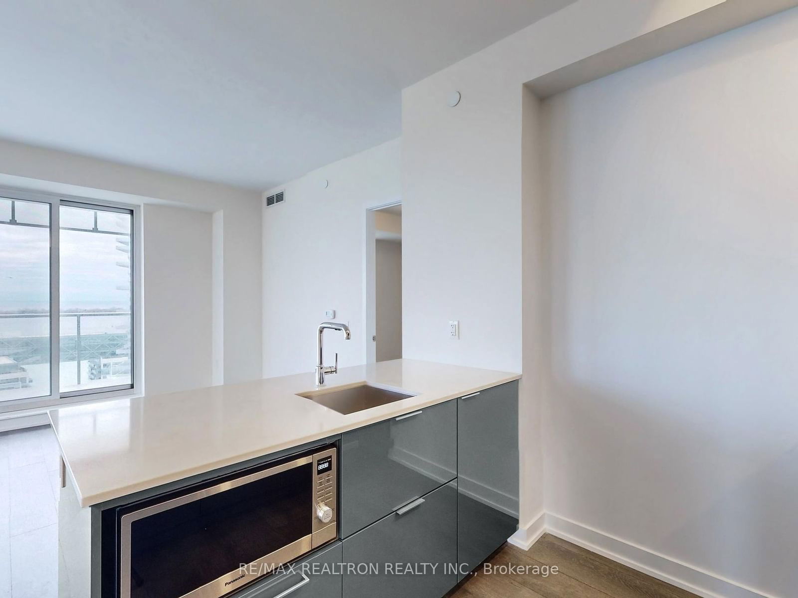 28 Freeland St, unit 2109 for sale