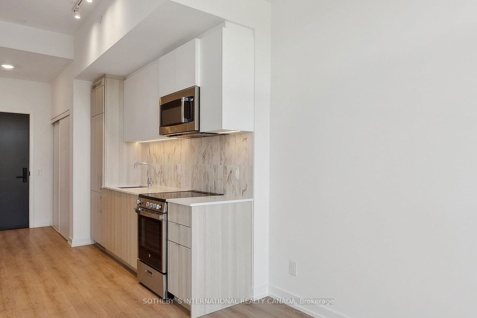 500 Dupont St, unit 310 for rent