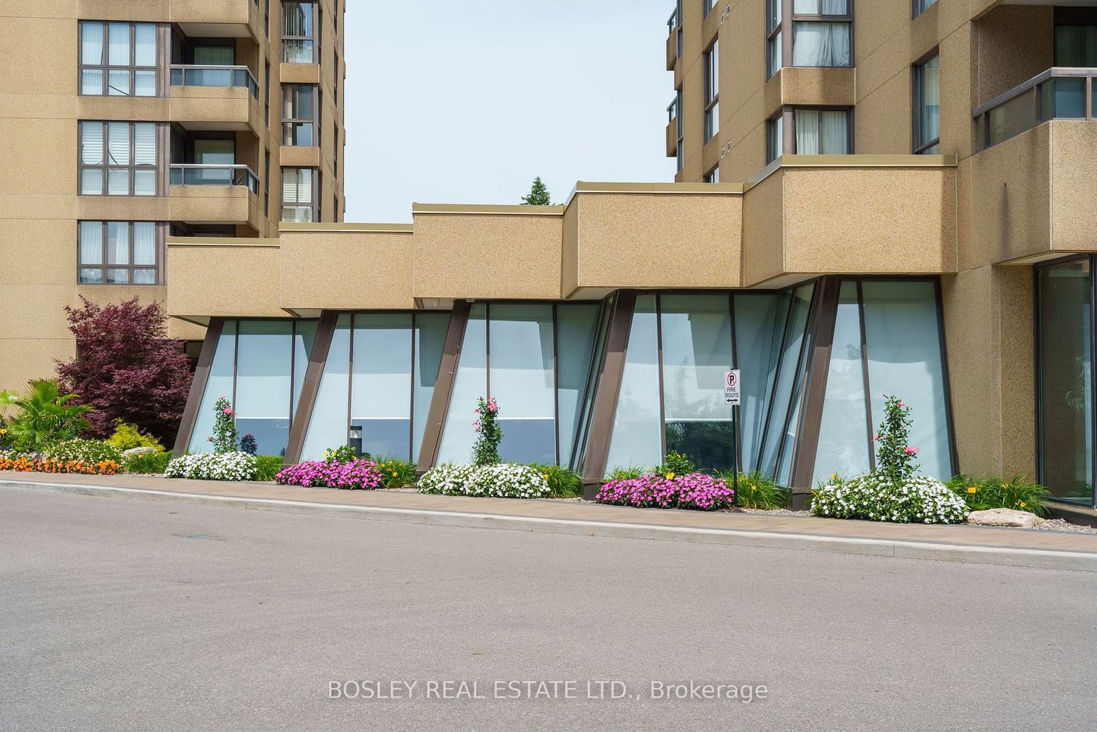 3 Concorde Pl, unit 501 for sale - image #38