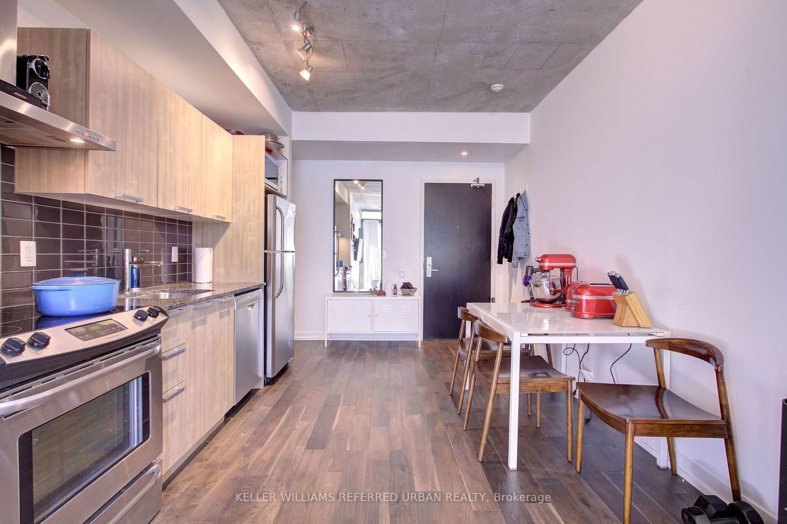 650 King St W, unit 404 for rent - image #4