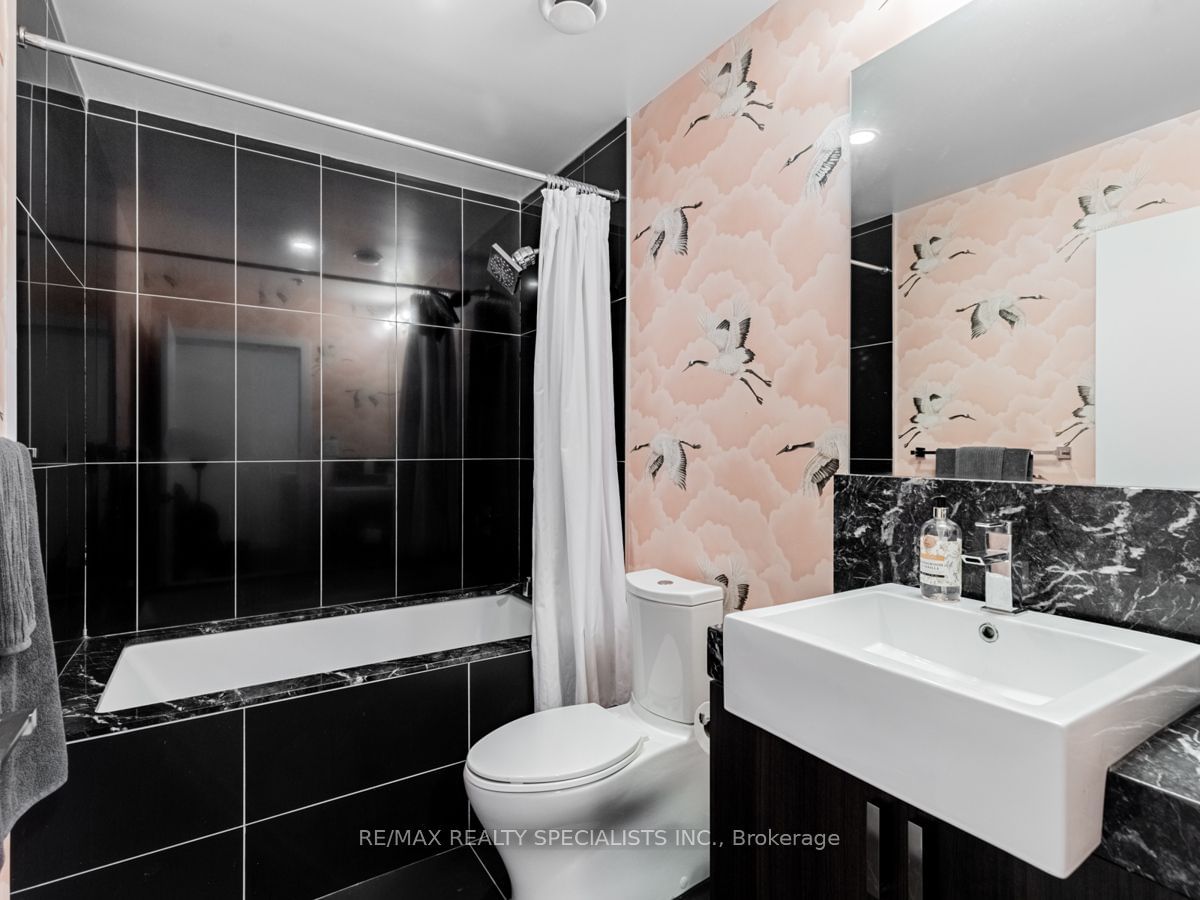 15 Beverley St, unit 304 for sale - image #23