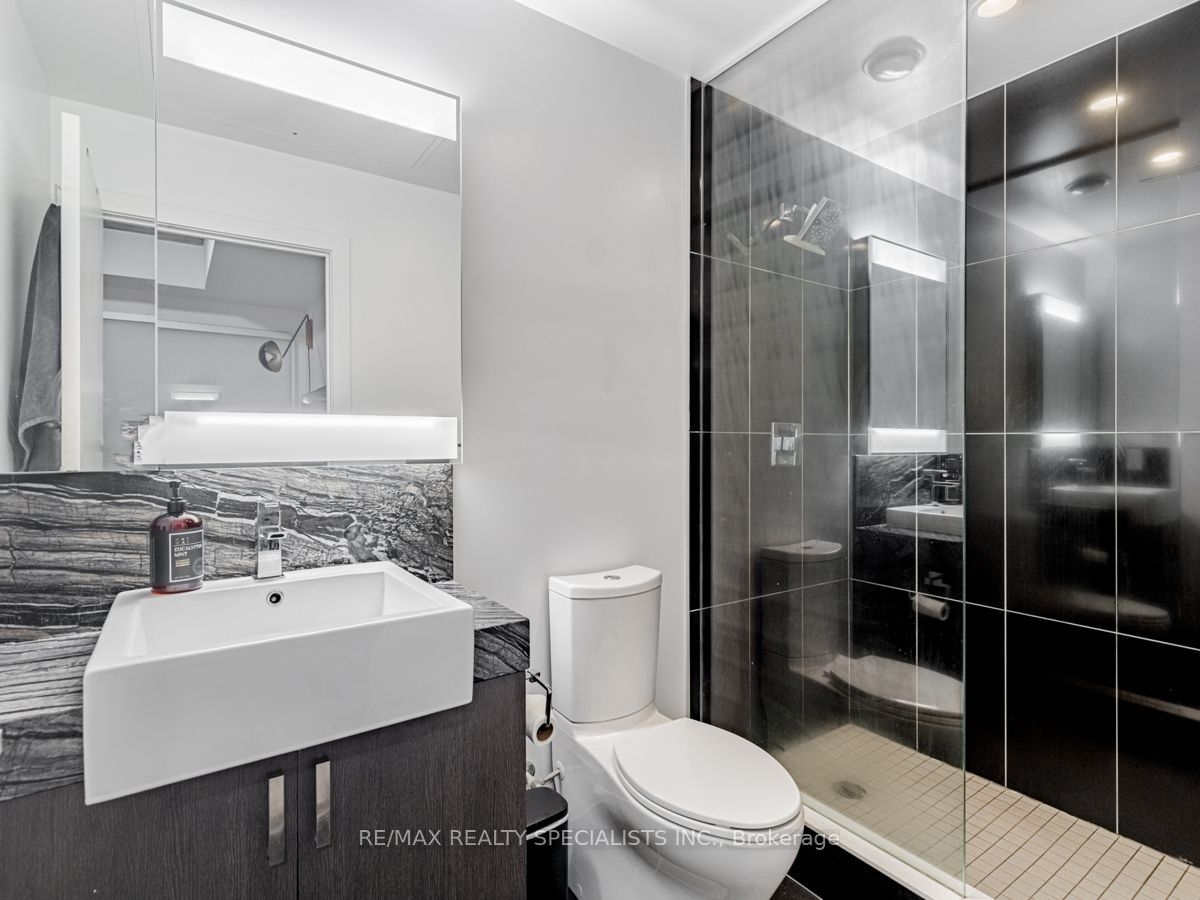 15 Beverley St, unit 304 for sale - image #4