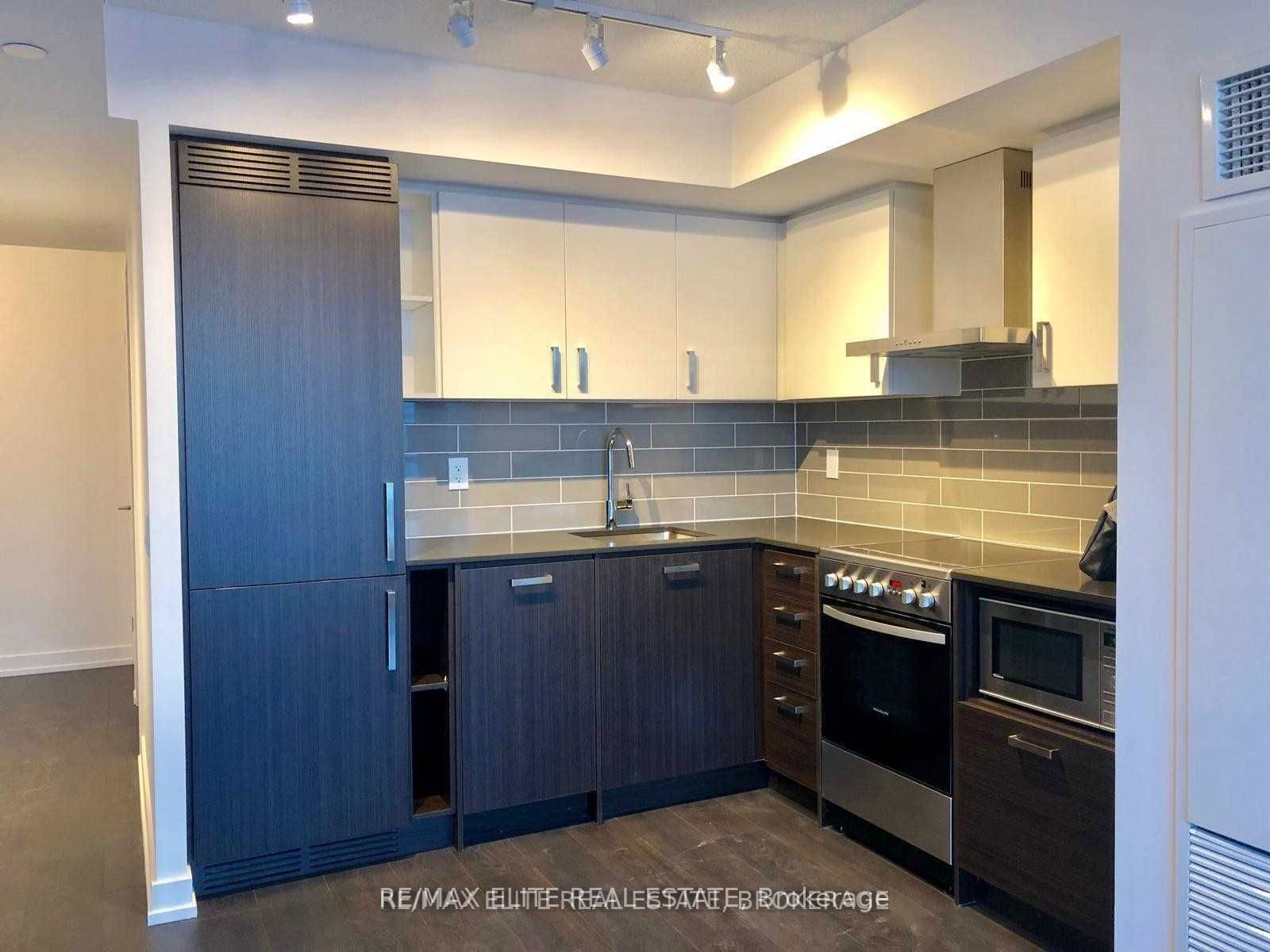 125 Redpath Ave E, unit 1012 for rent - image #2